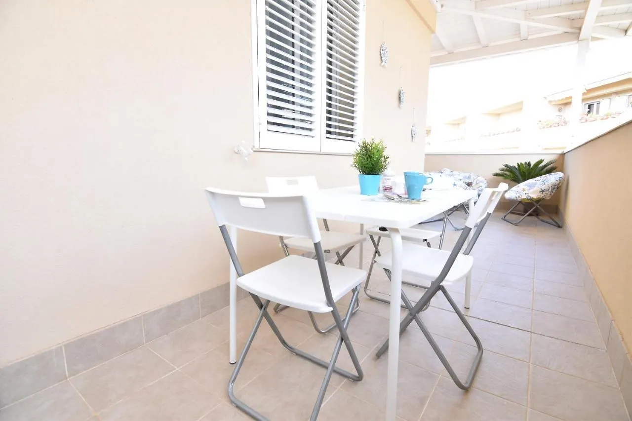 La Casa Di Nadi Apartment Marina di Ragusa Italy
